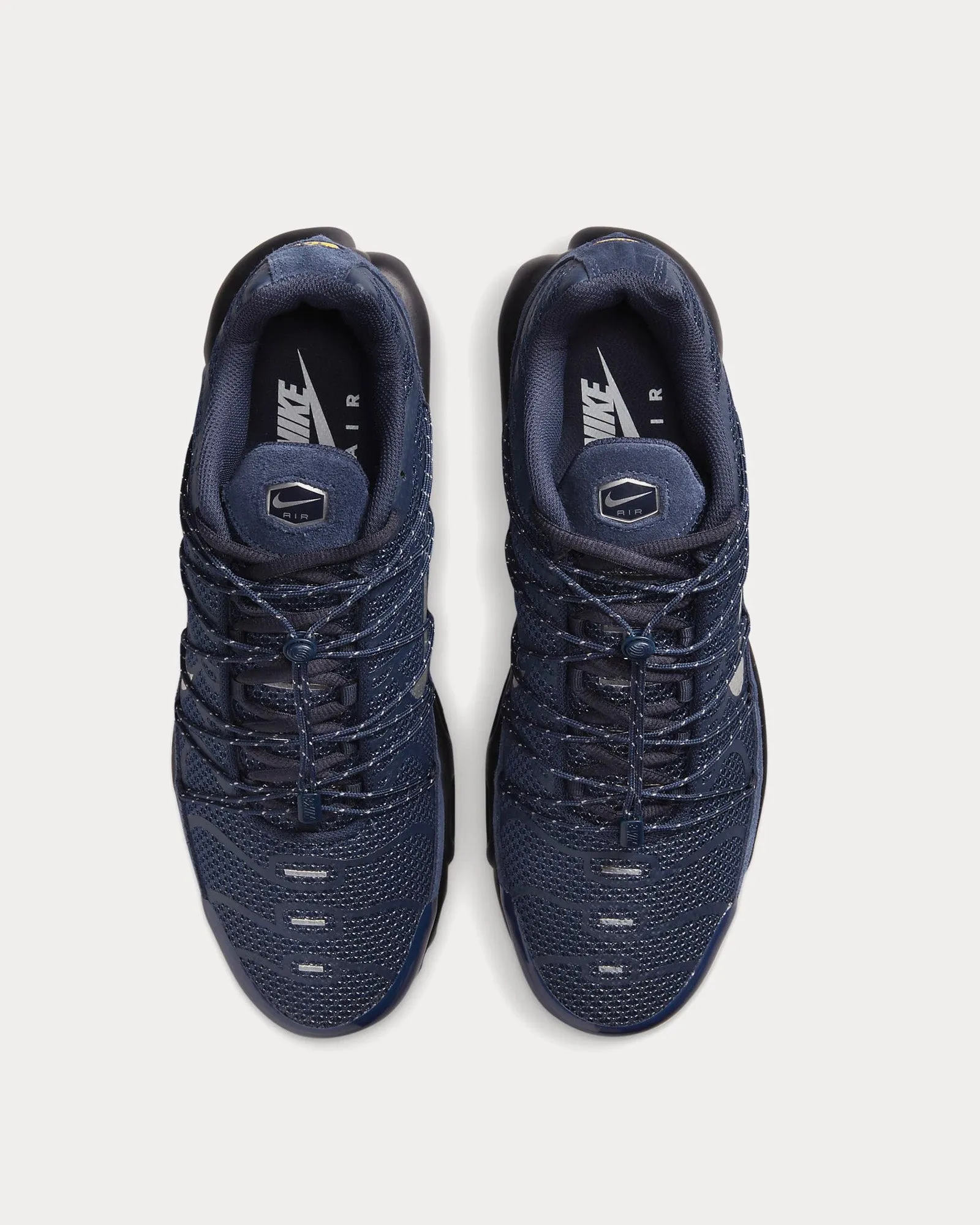 Air Max Plus Utility Obsidian / Black / White / Metallic Silver Low Top Sneakers