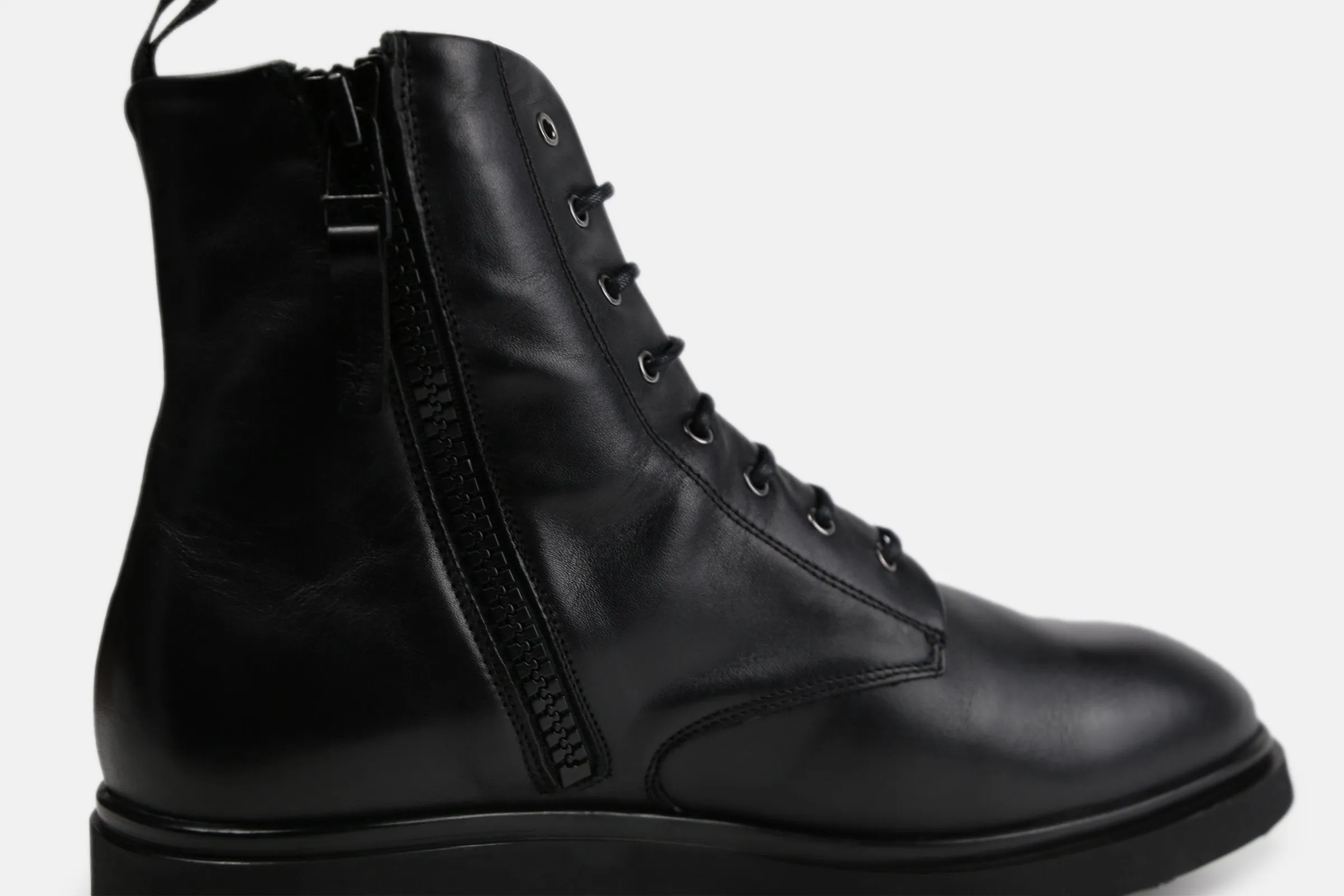 DEFENDER LACE UP BOOT | BLACK