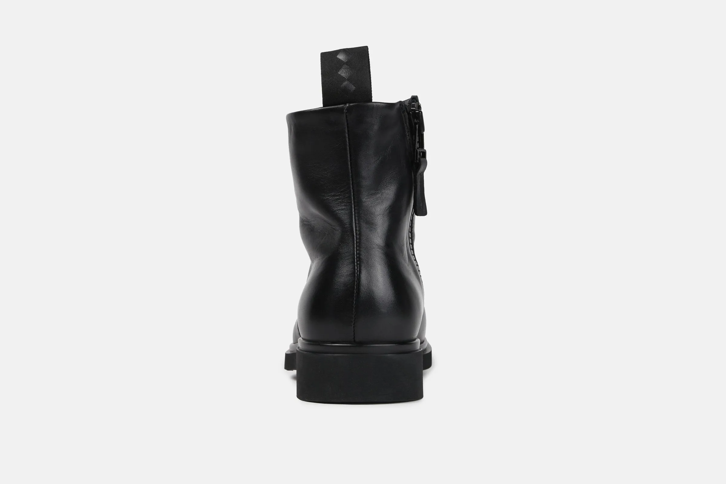 DEFENDER LACE UP BOOT | BLACK