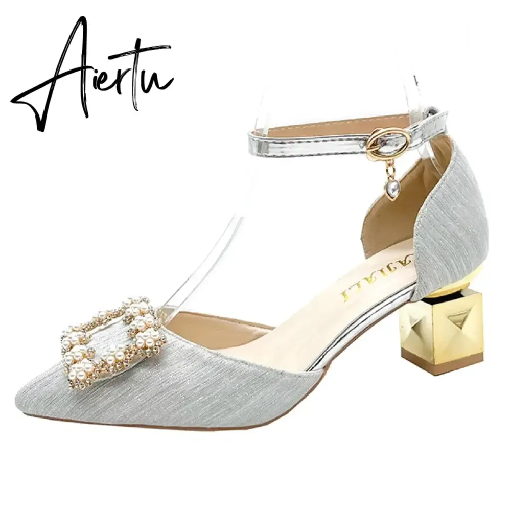 Elegant Pearl Buckle Wedding Shoes Women New Pointed Toe Thick Heels Pumps Woman Shining Crystal High Heels Shoes