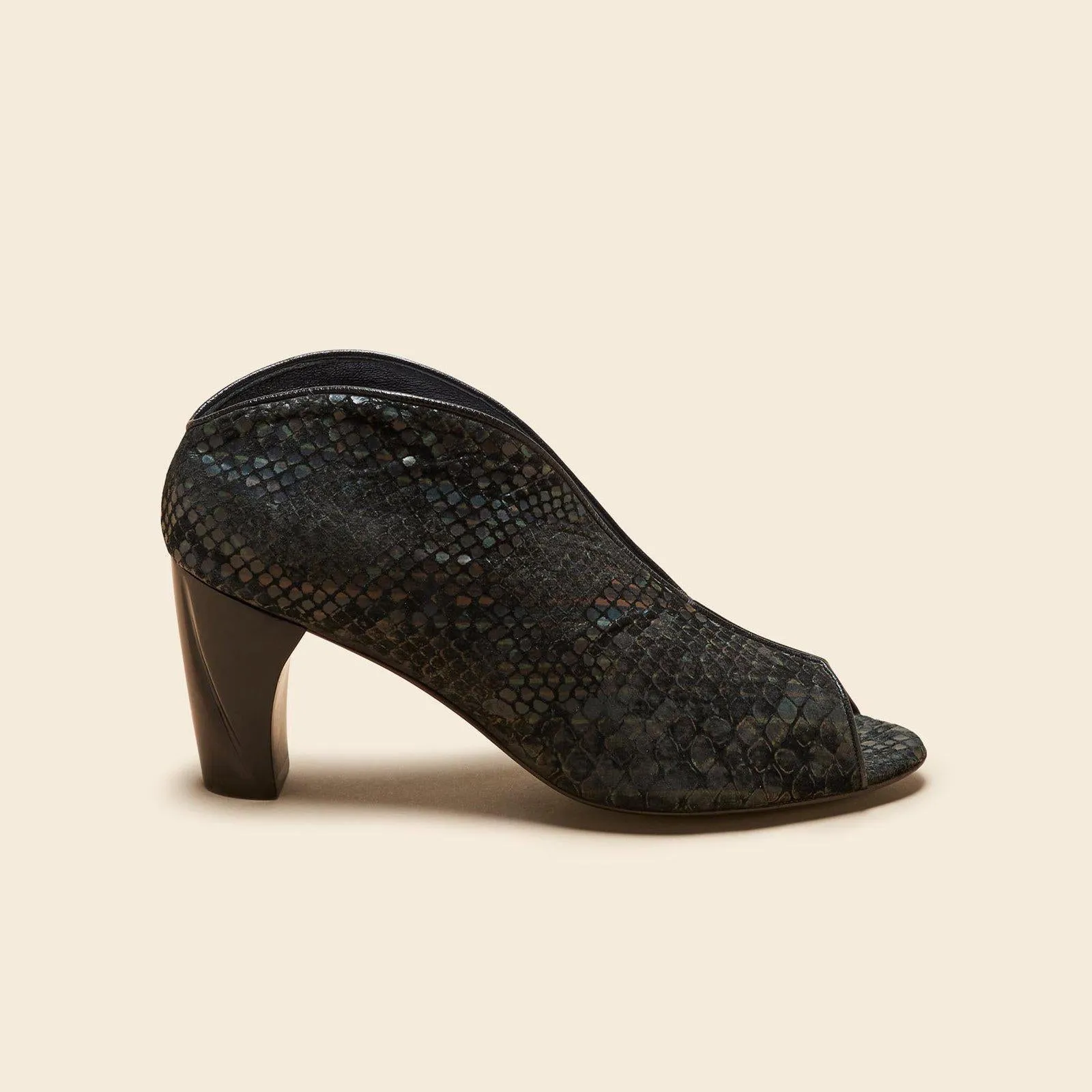 Geneva (In-Stock)