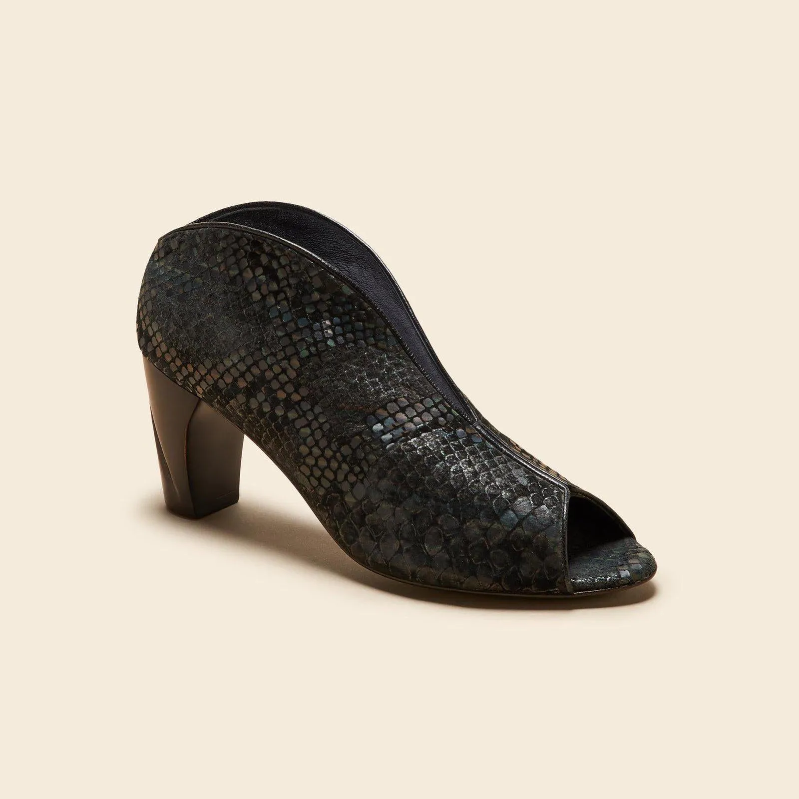 Geneva (In-Stock)