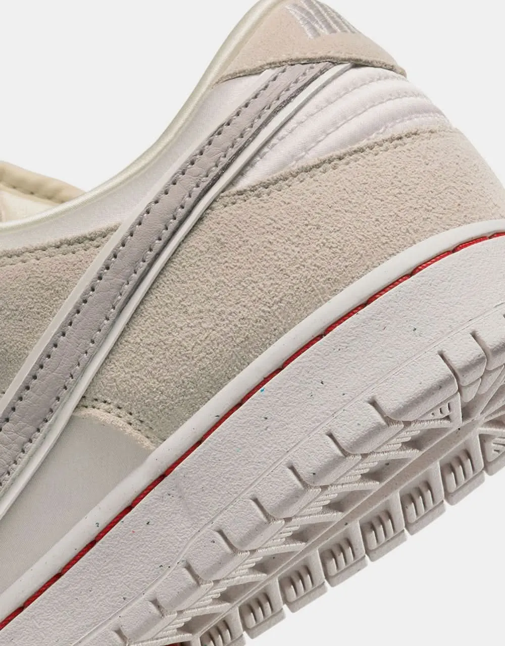 Nike SB 'City of Love' Dunk Low Premium Skate Shoes - Coconut Milk/Lt Bone-Phantom-Univ Red-Sail