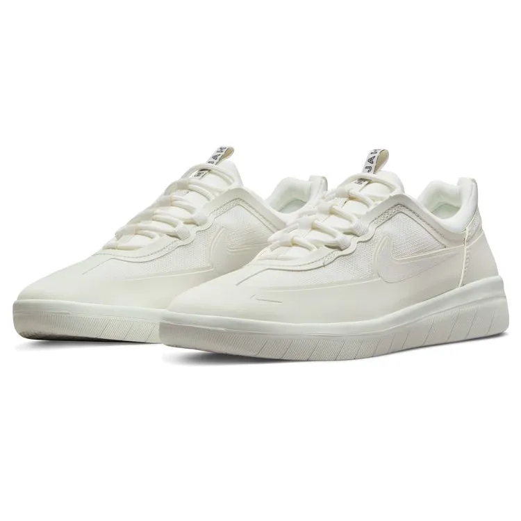 Nike SB Nyjah Free 2 Skateboard Shoe - Summit White/Summit White-Summit White