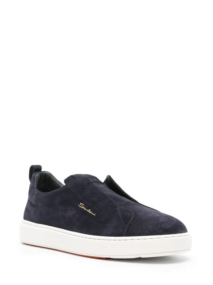 Sneakers in suede