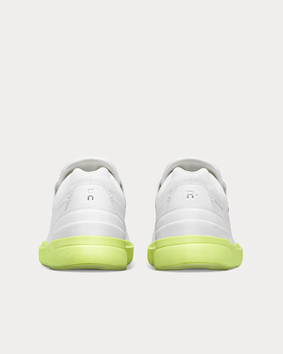 The Roger Advantage White / Hay Low Top Sneakers