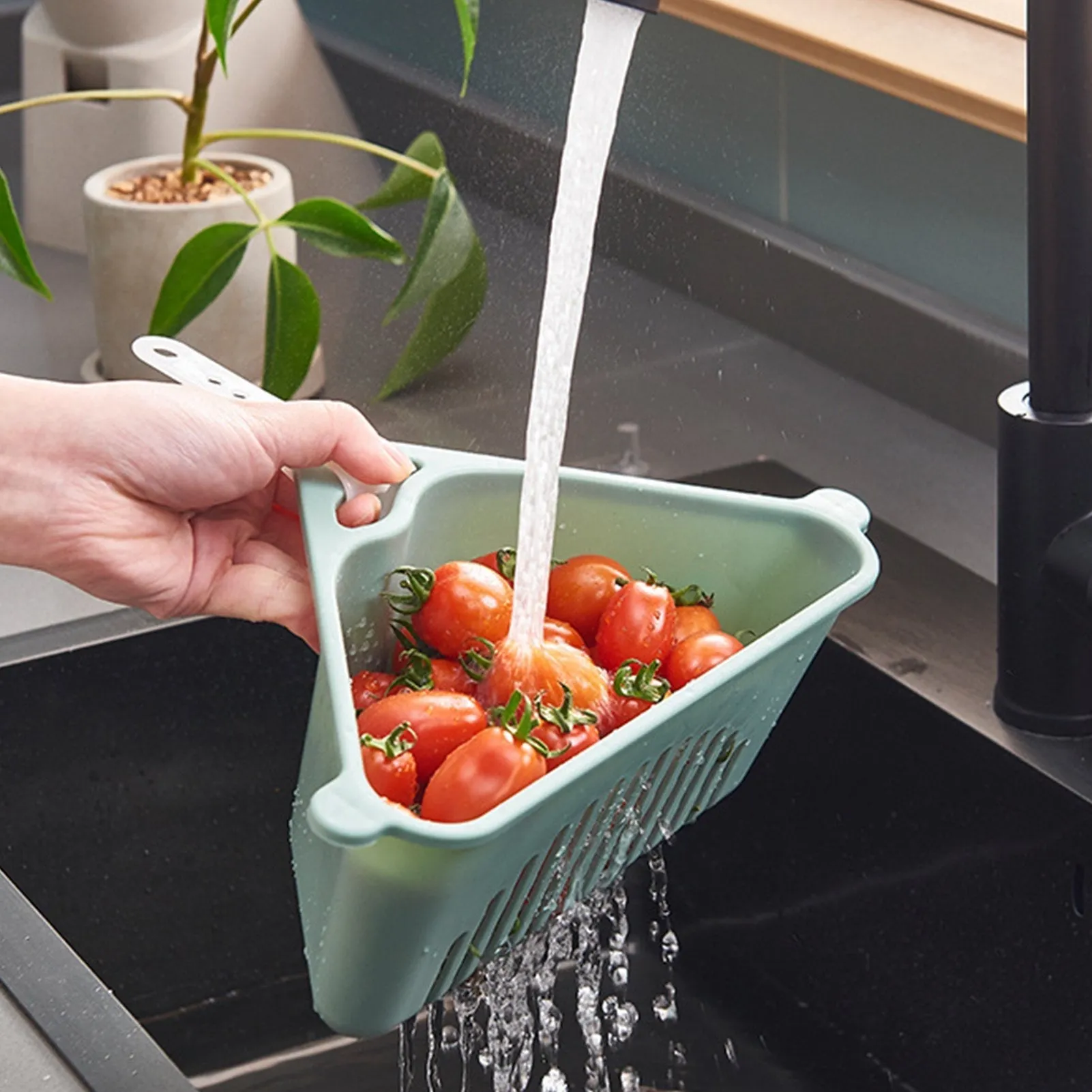 Triangle Shape Sink Storage Rack Drain Shelf Suction Cup Sink Soap Holder Kitchen Sucker Storage Drain Rack Corner Organizer, Multifunctional Kitchen Drainer Storage Rack