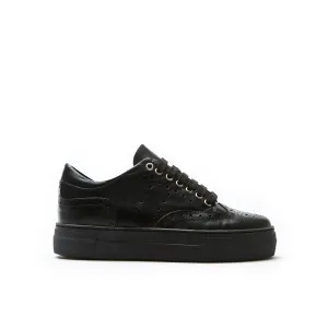 Wing tip sneaker black
