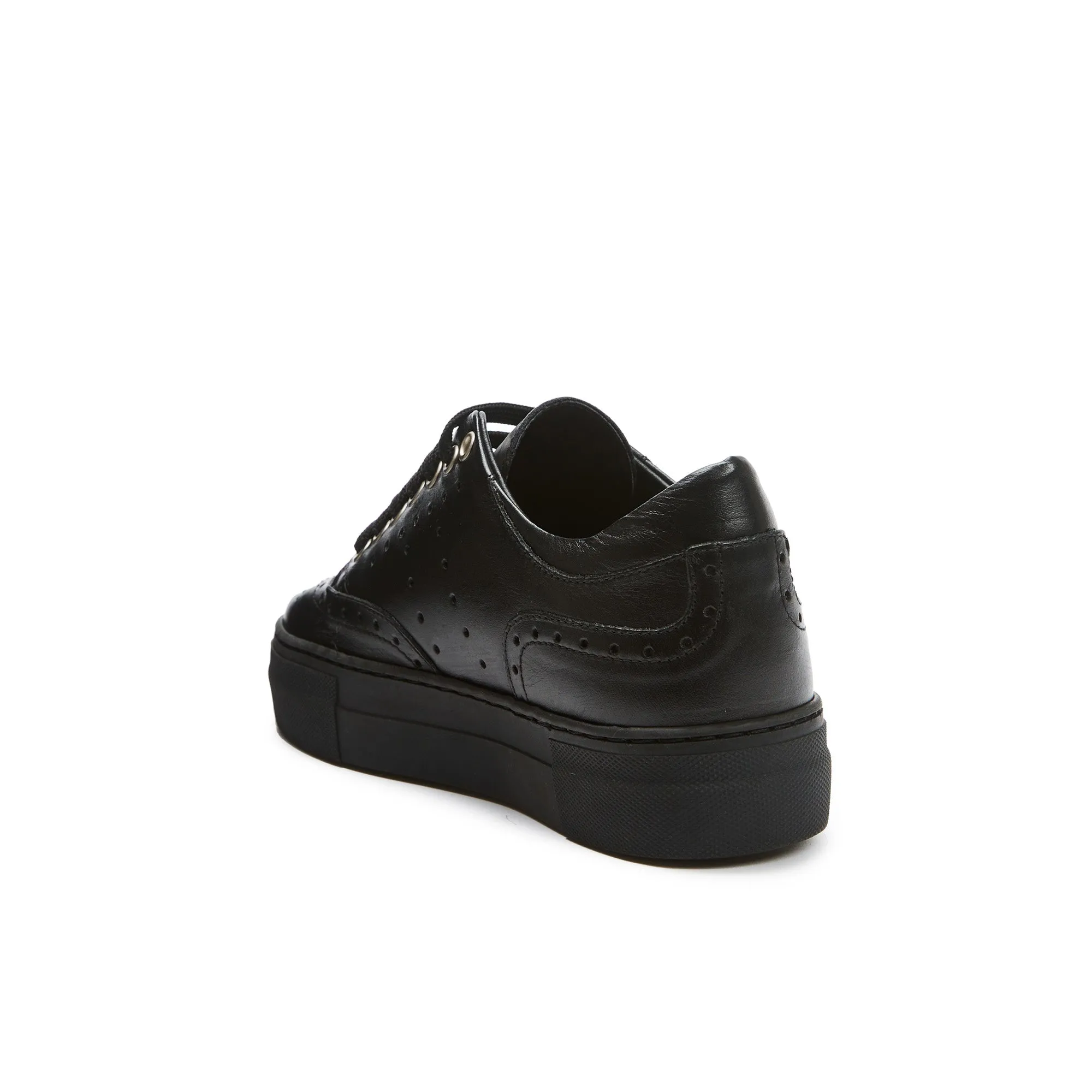 Wing tip sneaker black